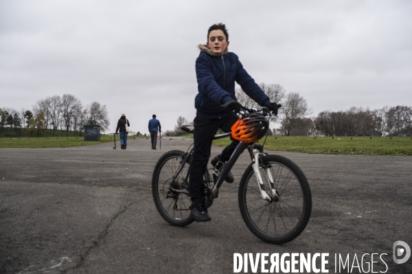 Rassemblement sur l aire des vents contre le futur chantier des jeux olympiques.