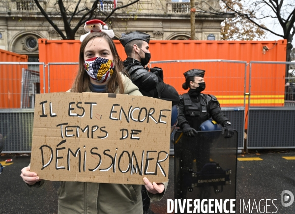 Manifestation contre le projet de loi SECURITE GLOBALE PPL, la marche des libertés du 12 decembre 2020. Demonstration against new security law project against freedom of information.