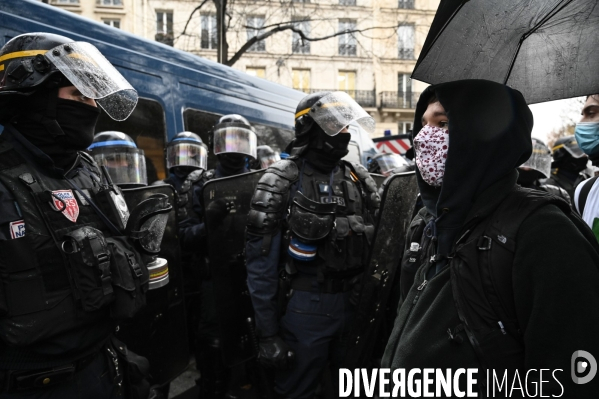 Manifestation contre le projet de loi SECURITE GLOBALE PPL, la marche des libertés du 12 decembre 2020. Demonstration against new security law project against freedom of information.