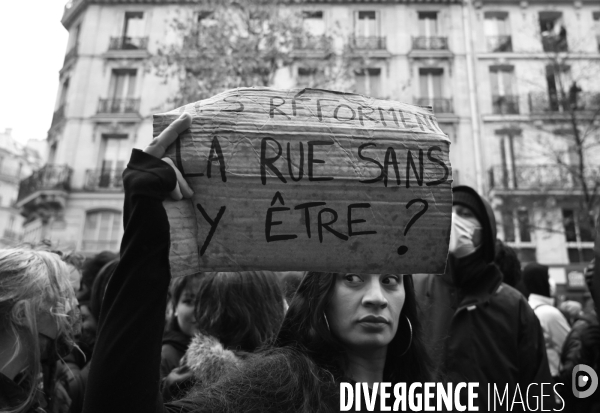 Manifestation contre le projet de loi SECURITE GLOBALE PPL, la marche des libertés du 12 decembre 2020. Demonstration against new security law project against freedom of information.