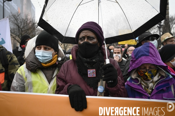 Manifestation contre le projet de loi SECURITE GLOBALE PPL, la marche des libertés du 12 decembre 2020. Demonstration against new security law project against freedom of information.