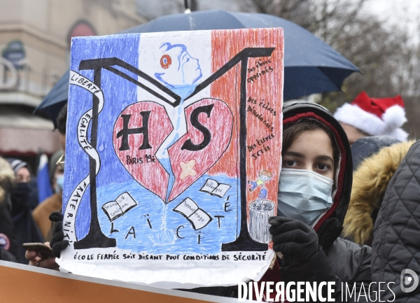 Manifestation contre le projet de loi SECURITE GLOBALE PPL, la marche des libertés du 12 decembre 2020. Demonstration against new security law project against freedom of information.