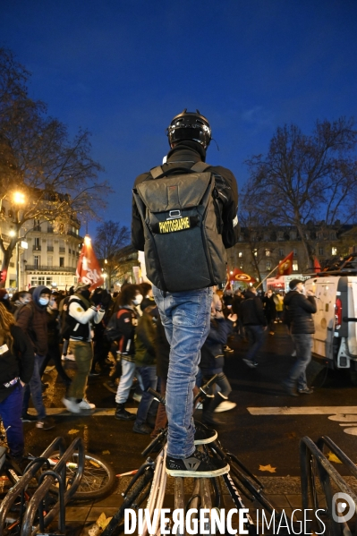 Manifestation contre le projet de loi SECURITE GLOBALE PPL, la marche des libertés du 12 decembre 2020. Demonstration against new security law project against freedom of information.