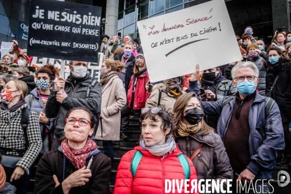 Le monde de la culture descend dans la rue