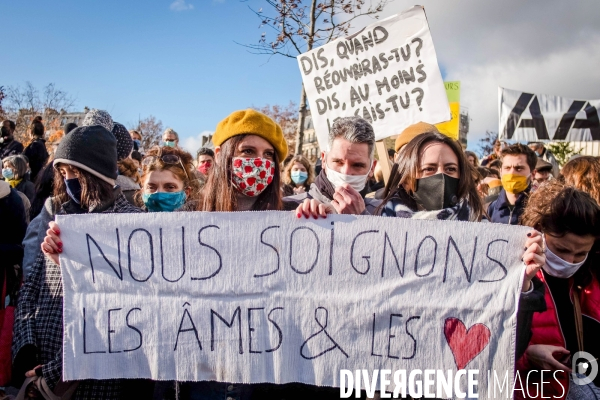 Le monde de la culture descend dans la rue