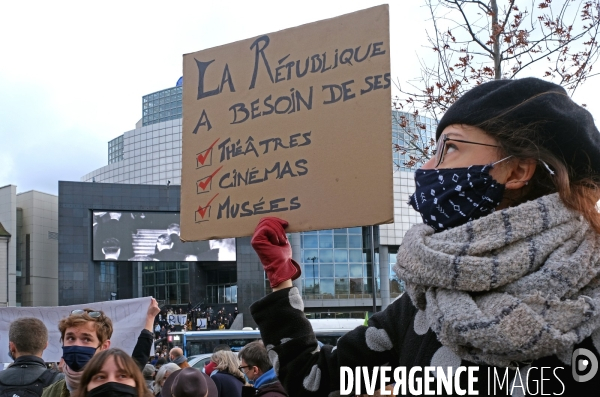 Rassemblement pour la culture place de la Bastille