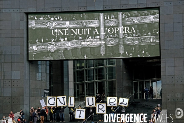 Rassemblement pour la culture place de la Bastille