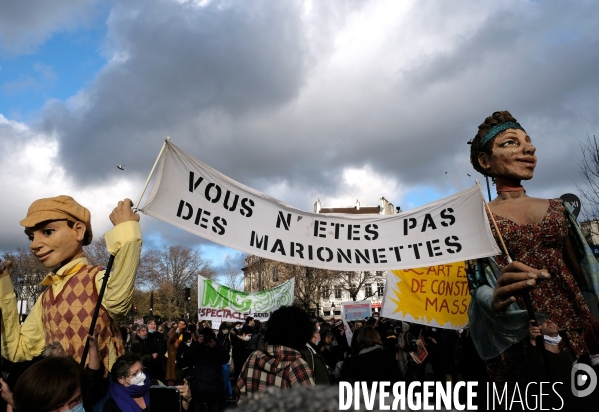 Rassemblement pour la culture place de la Bastille