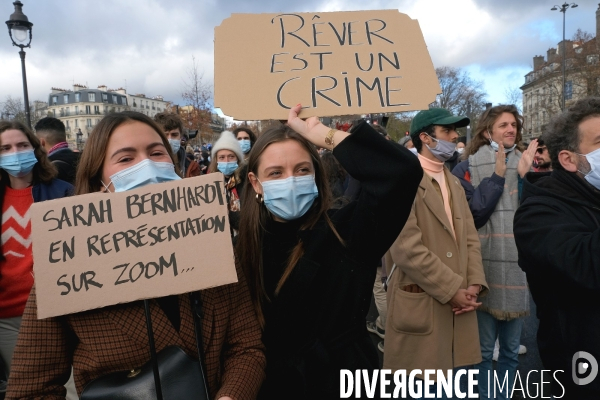 Rassemblement pour la culture place de la Bastille