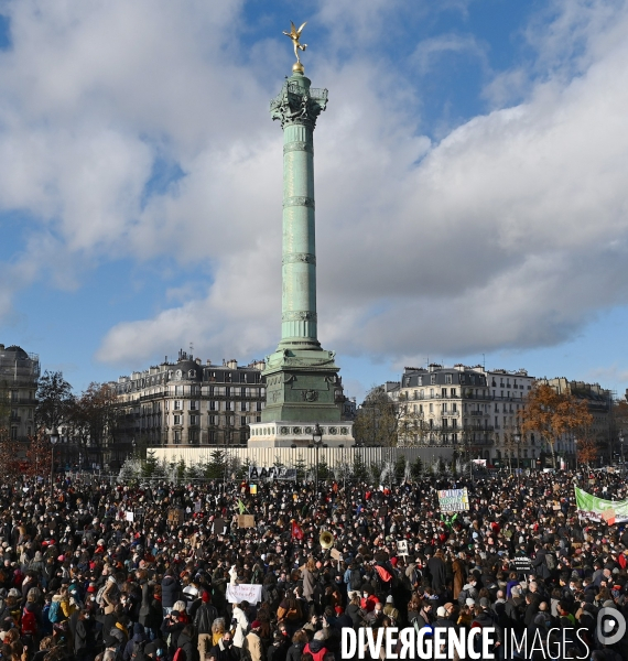 Manifestation du monde de la culture et du spectacle contre la fermeture prolongée des lieux de culture