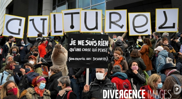 Manifestation du monde de la culture et du spectacle contre la fermeture prolongée des lieux de culture