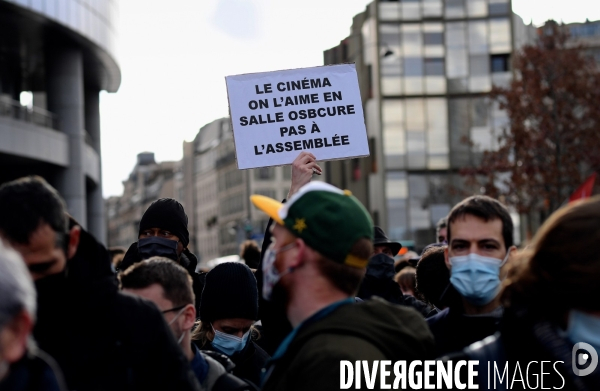 Manifestation du monde de la culture et du spectacle contre la fermeture prolongée des lieux de culture