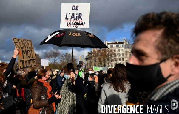 Manifestation du monde de la culture et du spectacle contre la fermeture prolongée des lieux de culture