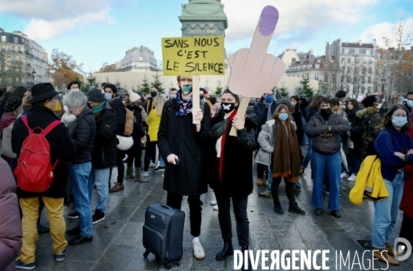 Manifestation du monde de la culture et du spectacle contre la fermeture prolongée des lieux de culture