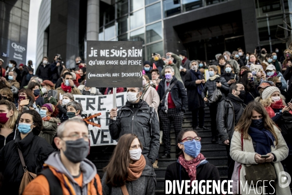 Manifestation contre la fermeture prolongée des lieux de culture 15122020
