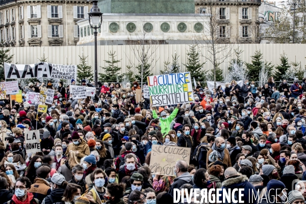 Manifestation contre la fermeture prolongée des lieux de culture 15122020