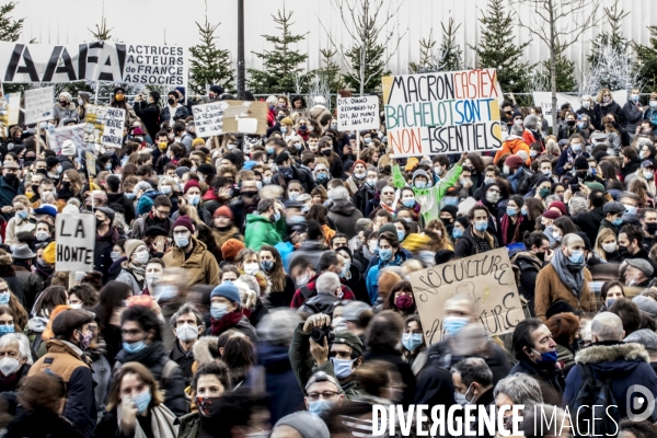 Manifestation contre la fermeture prolongée des lieux de culture 15122020