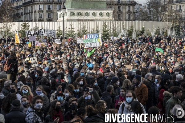 Manifestation contre la fermeture prolongée des lieux de culture 15122020