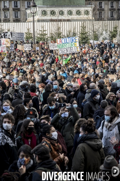 Manifestation contre la fermeture prolongée des lieux de culture 15122020