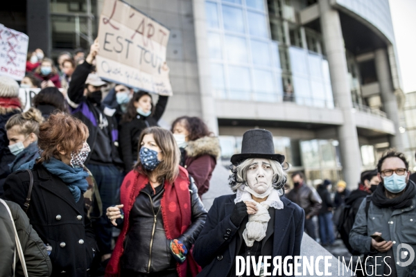 Manifestation contre la fermeture prolongée des lieux de culture 15122020