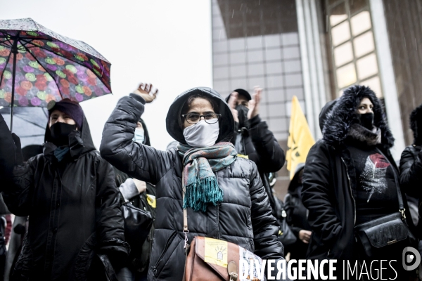 Manifestation de sans-papiers pour réclamer leur régularisation 18122020