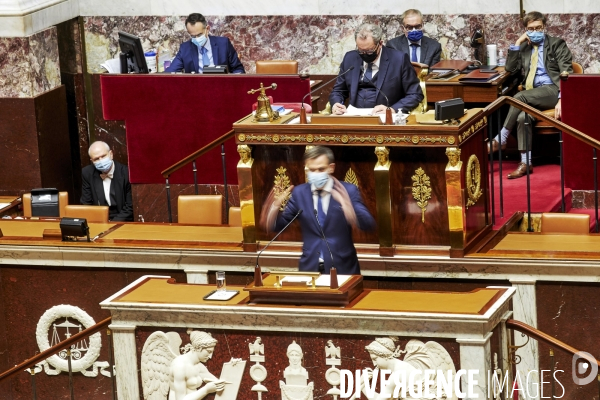 Plan de vaccination , débat à l Assemblée Nationale