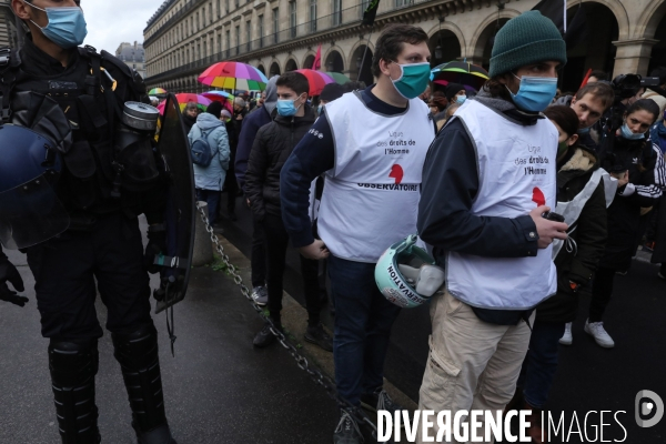 Manifestation des Gilets Jaunes place du Palais Royal