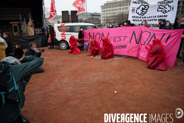 Genève - Manifestation - Pour une sortie de crise solidaire, sociale, culturelle, féministe et écologique