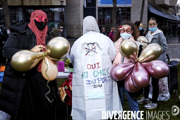 Manifestation contre le masque à l école