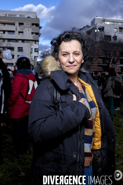 Manifestation contre le masque à l école