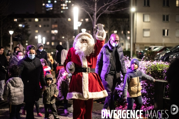 Tournée du Père Noël en Banlieue