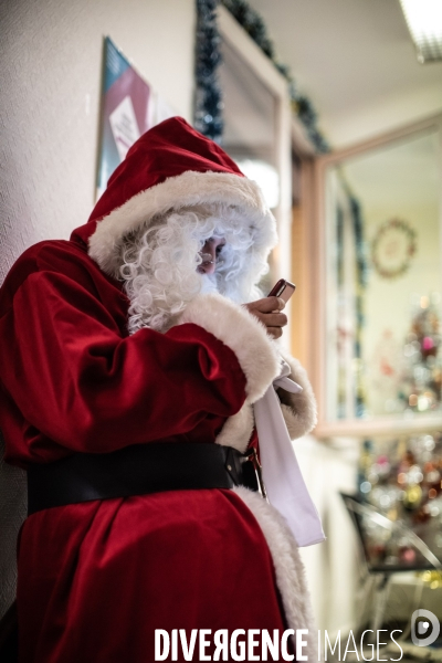 Tournée du Père Noël en Banlieue