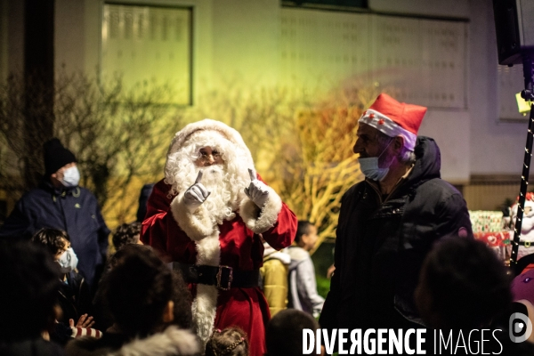 Tournée du Père Noël en Banlieue