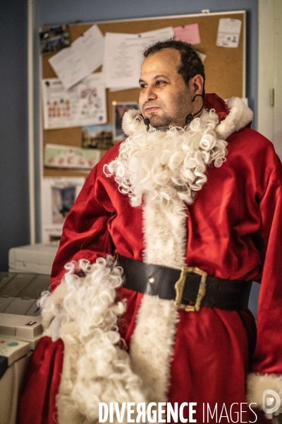 Tournée du Père Noël en Banlieue