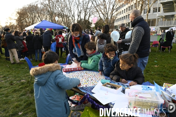 Enfants : Regroupement contre le masque à l école.