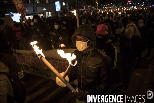 Manifestation de sans-papiers pour réclamer leur régularisation 18122020