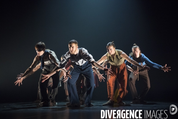 Political mother unplugged de hofesh shechter