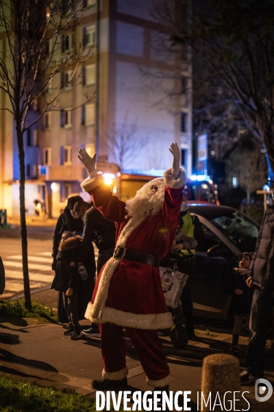 Tournée du Père Noël en Banlieue