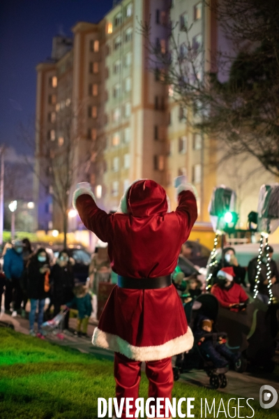 Tournée du Père Noël en Banlieue