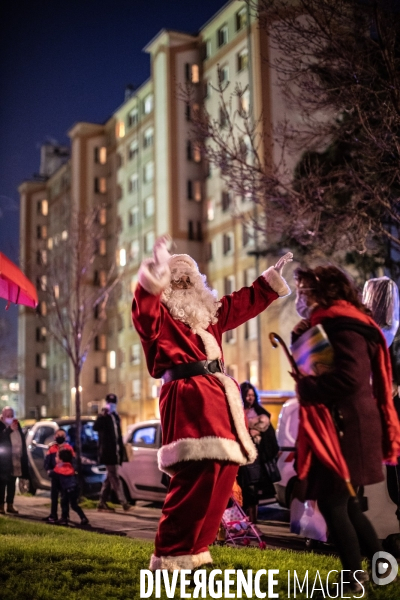 Tournée du Père Noël en Banlieue