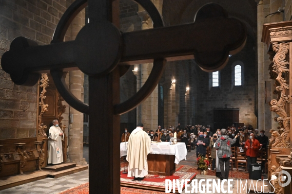 Messe de Noël à l Abbaye d Aubazine.