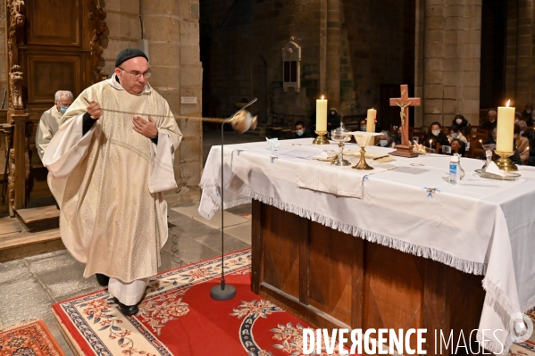 Messe de Noël à l Abbaye d Aubazine.