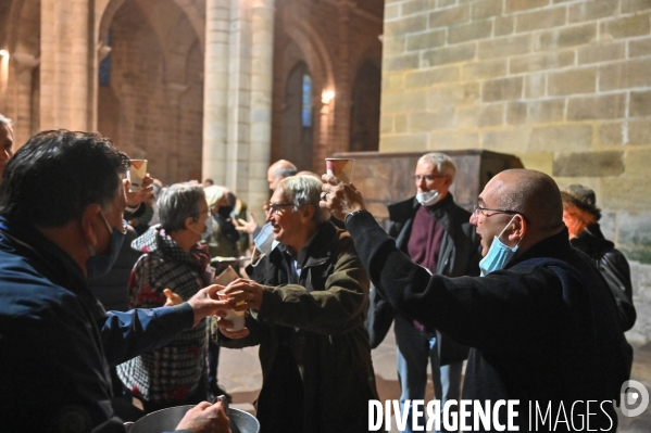 Messe de Noël à l Abbaye d Aubazine.