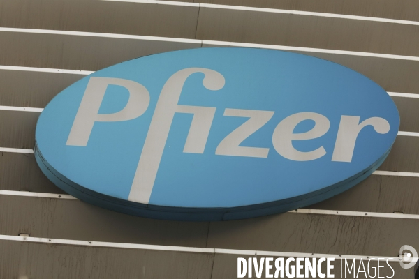 Logo pfizer, labo pharmaceutique a paris
