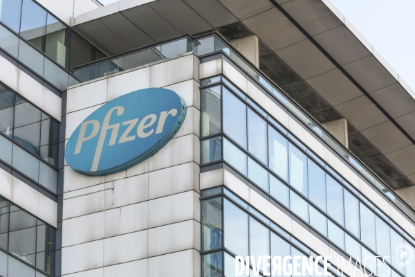 Logo pfizer, labo pharmaceutique a paris