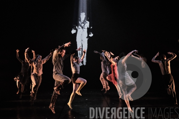 Political Mother Unplugged /  Hofesh Shechter