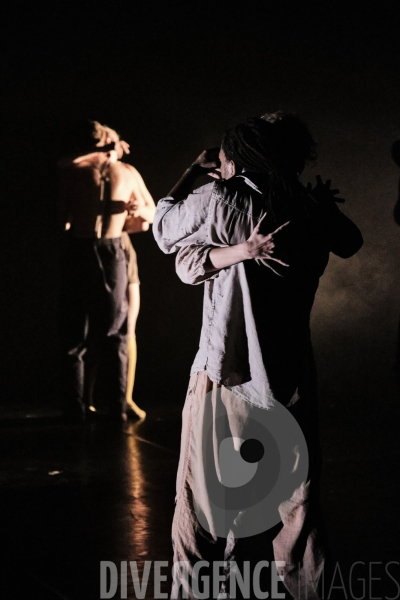 Political Mother Unplugged /  Hofesh Shechter