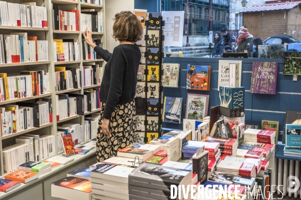 Librairie  Le chat qui dort 