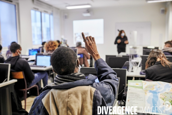 Etudiants en présentiel Paris 8