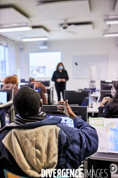 Etudiants en présentiel Paris 8